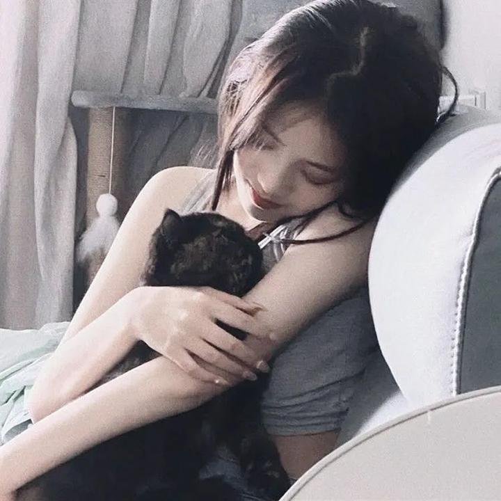 不让女儿上桌就都别吃